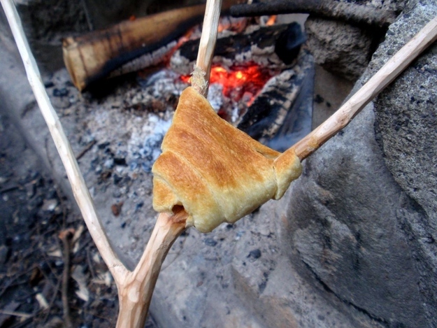 http://www.instructables.com/id/Camping-Style-Crescent-Rolls/