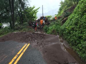 27 backpackers survived storm